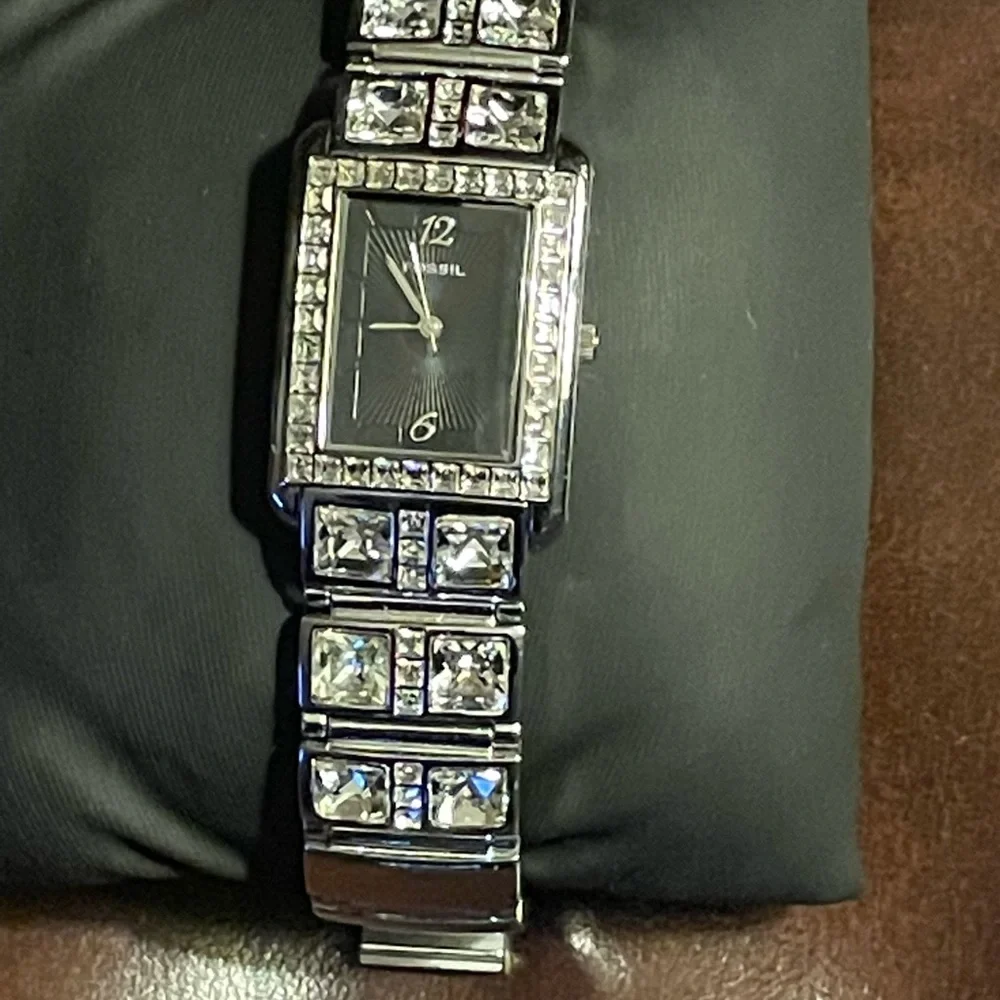 Fossil crystal “bling” watch - Picture 3 of 5